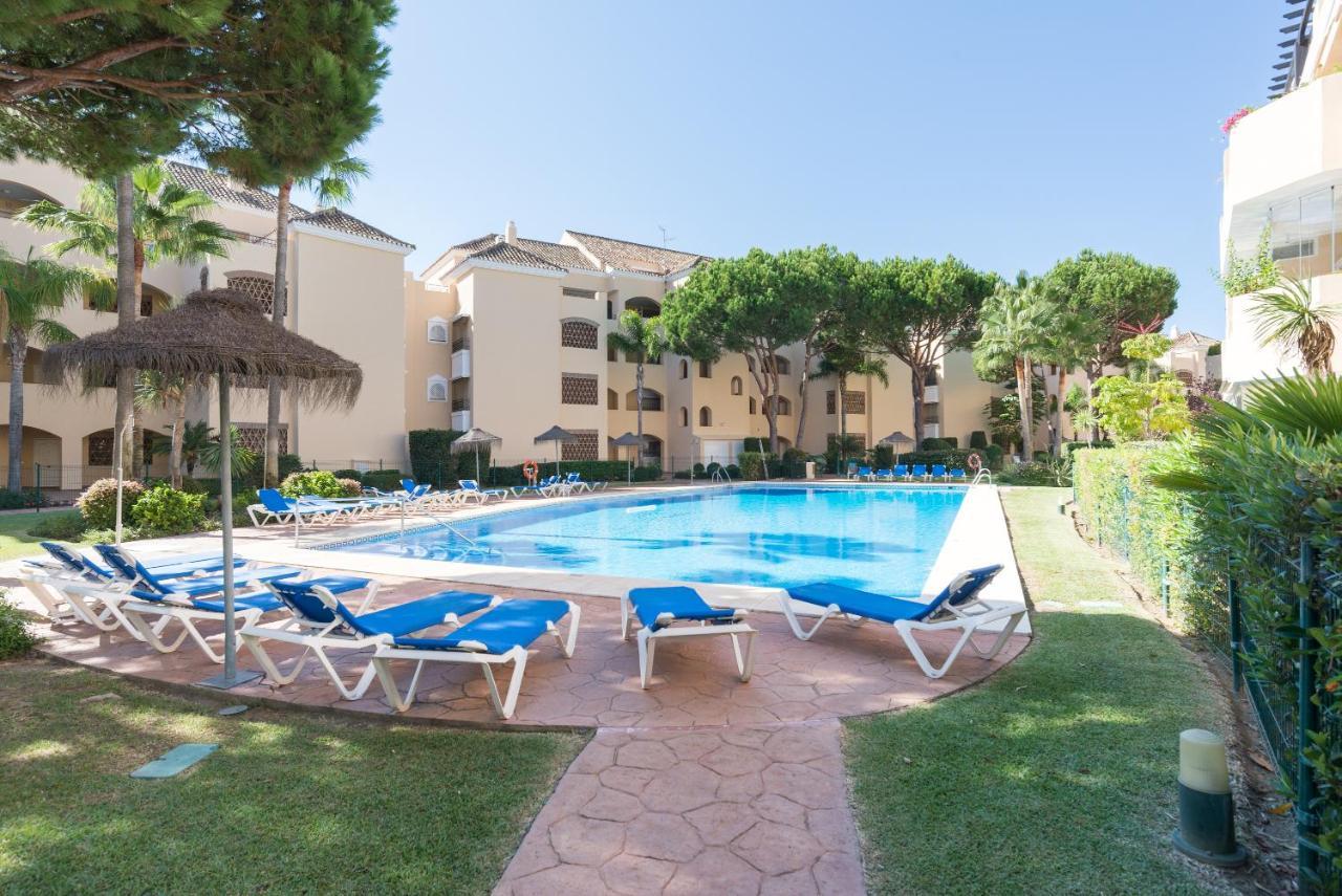 Hacienda Playa Apartment Marbella Exterior photo