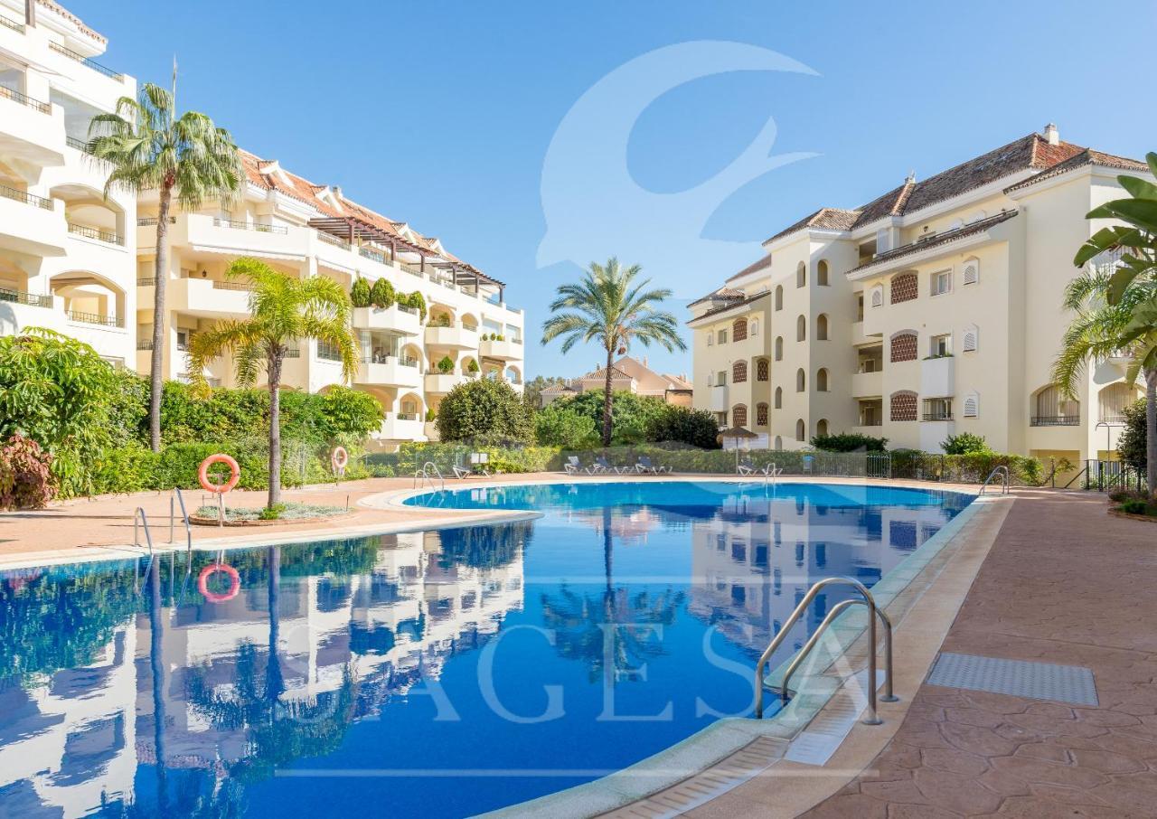 Hacienda Playa Apartment Marbella Exterior photo