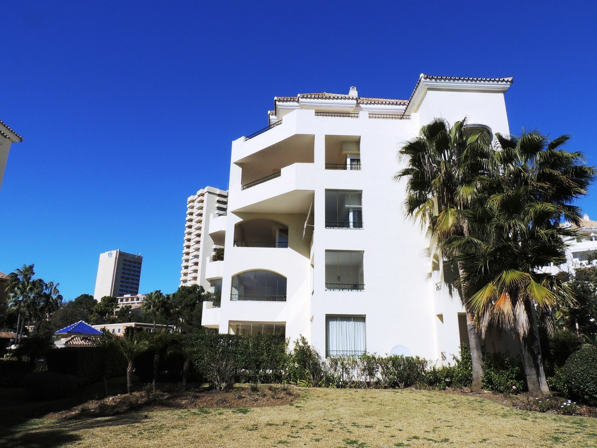 Hacienda Playa Apartment Marbella Exterior photo